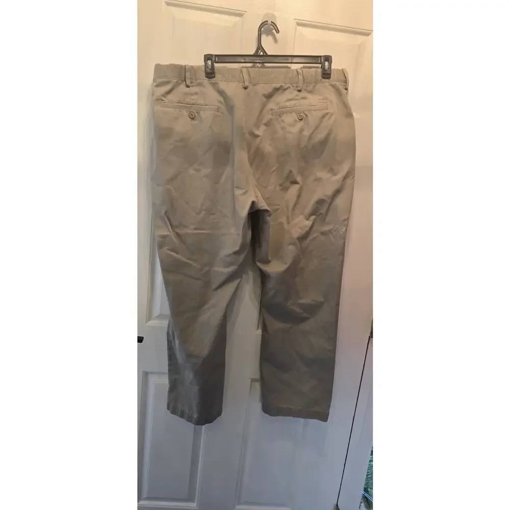 Izod American Chino Khaki Mens Size 44x32 Classic Fit Stretch Waist Dress Pants